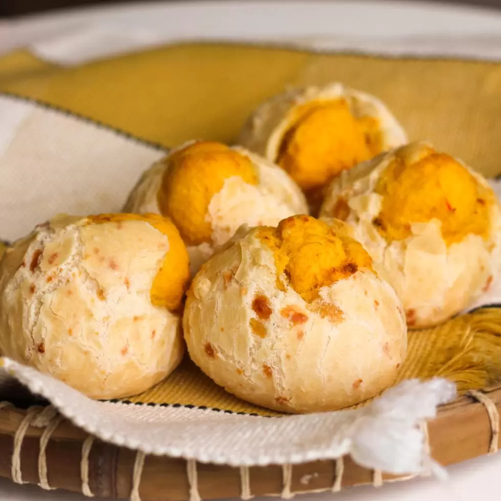 pao-de-queijo-recheado-frango